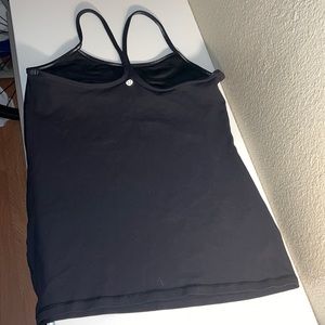 Lululemon top